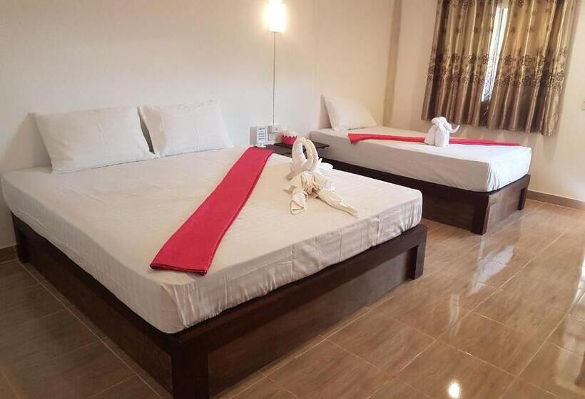 חדר משפחתי, Cottage Hill At Lanta