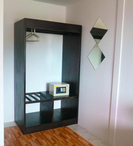 חדר דלוקס עם מרפסת נוף לים, Cottage Hill At Lanta