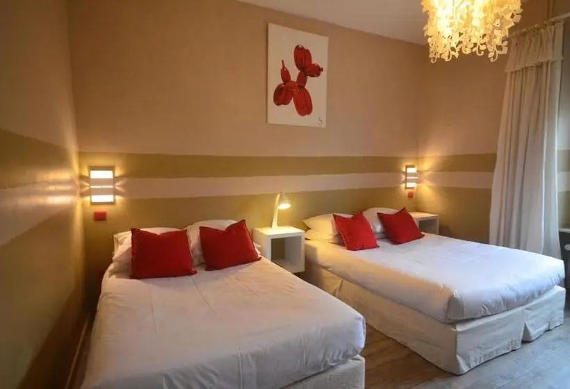 اتاق خانوادگی, Hôtel Vauban