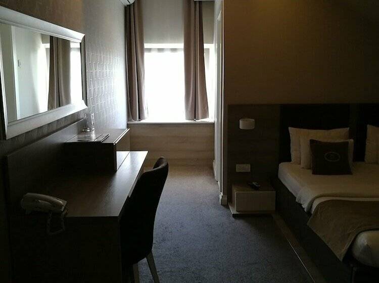 اتاق سوپریور, Ideja