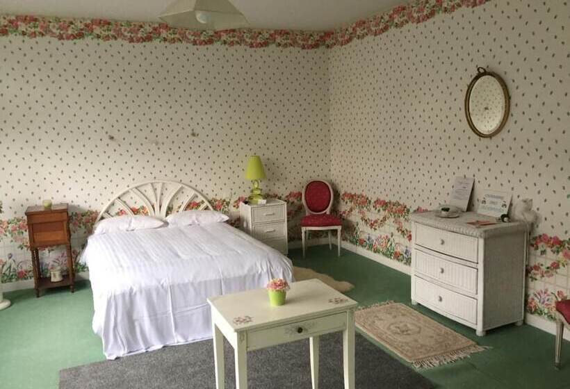 スーペリアースイート, Joly