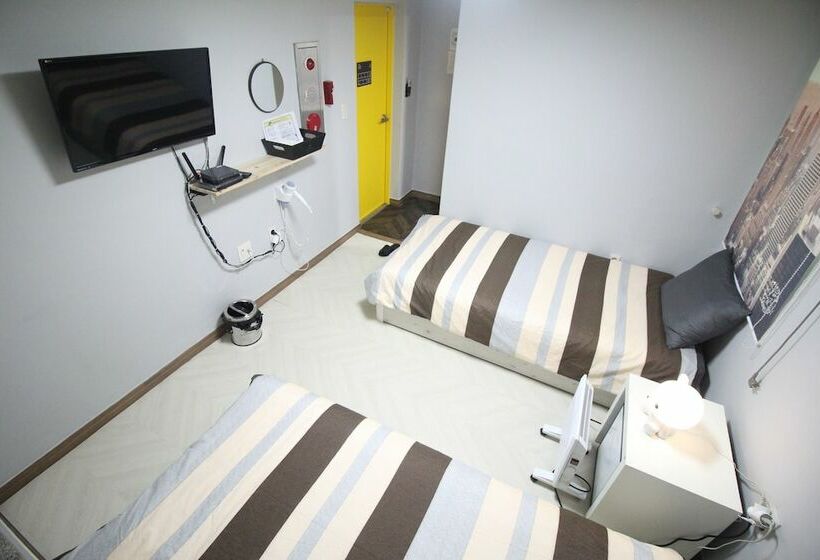 اتاق استاندارد, 24 Guesthouse Seomyun