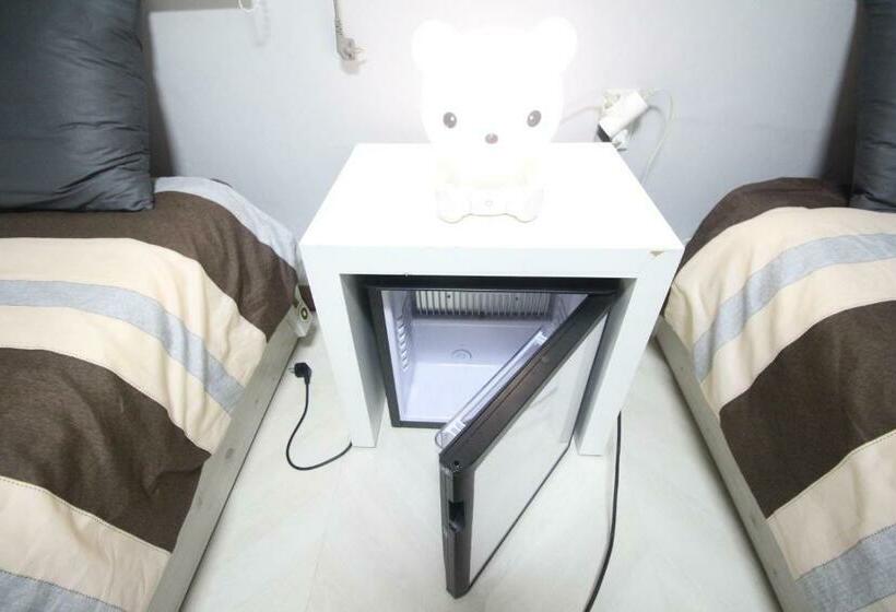 اتاق استاندارد, 24 Guesthouse Seomyun