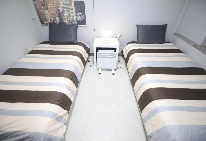 اتاق استاندارد, 24 Guesthouse Seomyun