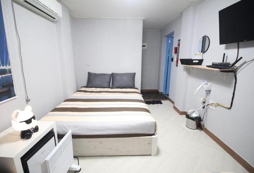 اتاق استاندارد سه نفره, 24 Guesthouse Seomyun