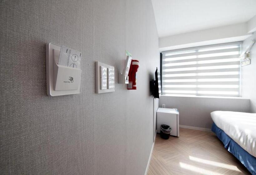 اتاق استاندارد, 24 Guesthouse Seomyun