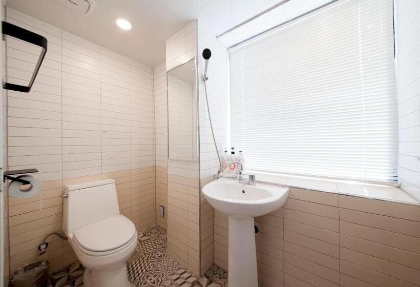 اتاق استاندارد, 24 Guesthouse Seomyun