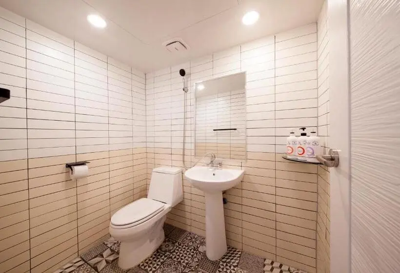 اتاق استاندارد سه نفره, 24 Guesthouse Seomyun