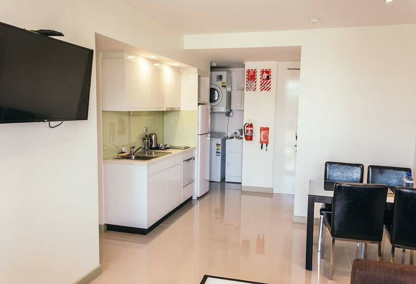 침실 2개 스위트, Ramada Suites By Wyndham Wailoaloa Beach Fiji