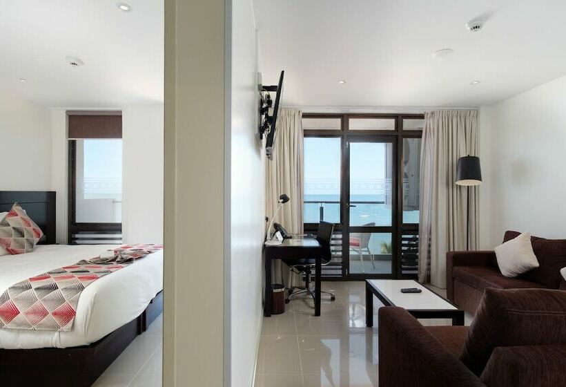 침실 2개 스위트, Ramada Suites By Wyndham Wailoaloa Beach Fiji