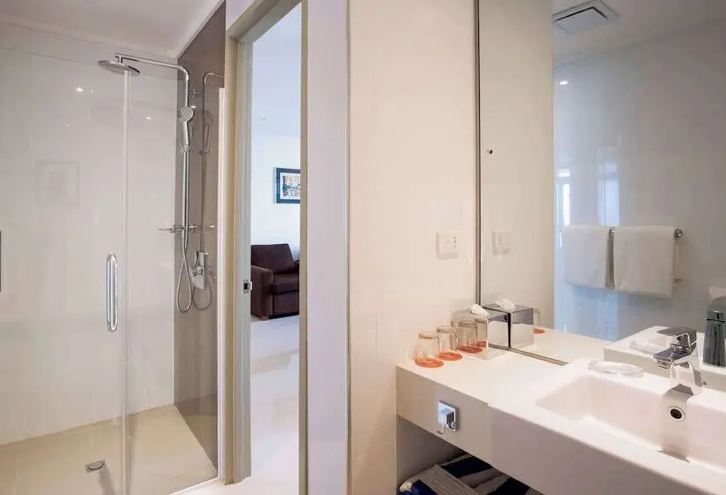 スイート, Ramada Suites By Wyndham Wailoaloa Beach Fiji