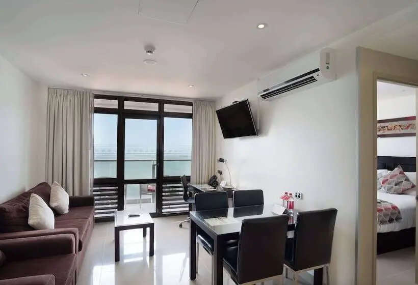スイート, Ramada Suites By Wyndham Wailoaloa Beach Fiji