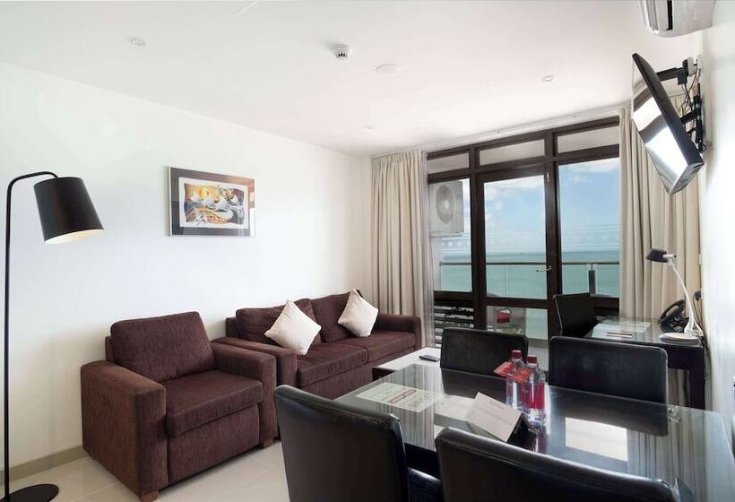 스위트, Ramada Suites By Wyndham Wailoaloa Beach Fiji