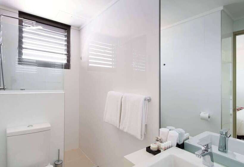 침실 2개 스위트, Ramada Suites By Wyndham Wailoaloa Beach Fiji