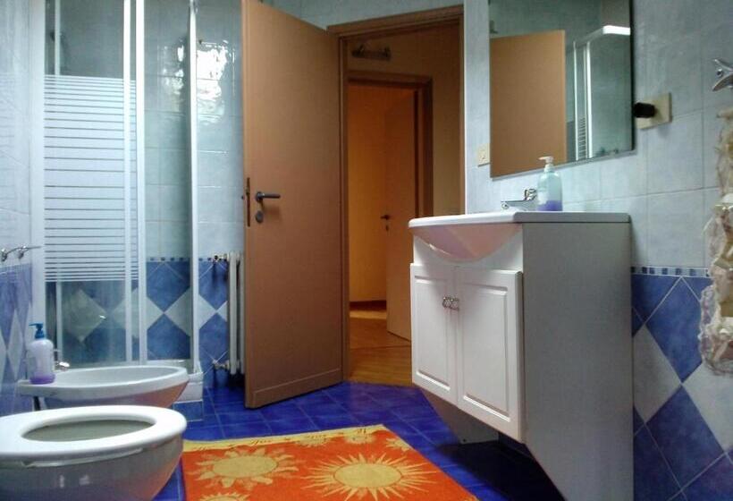 آپارتمان 1 خوابه, Mansarda Raggio Di Sole