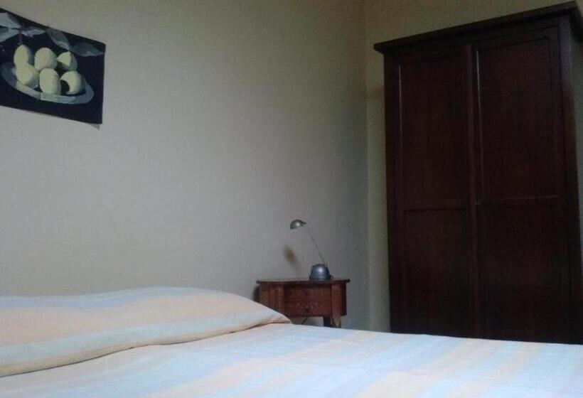 آپارتمان 1 خوابه, Mansarda Raggio Di Sole