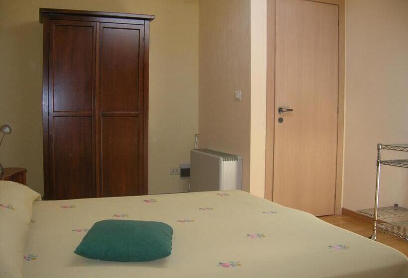 آپارتمان 2 خوابه, Mansarda Raggio Di Sole