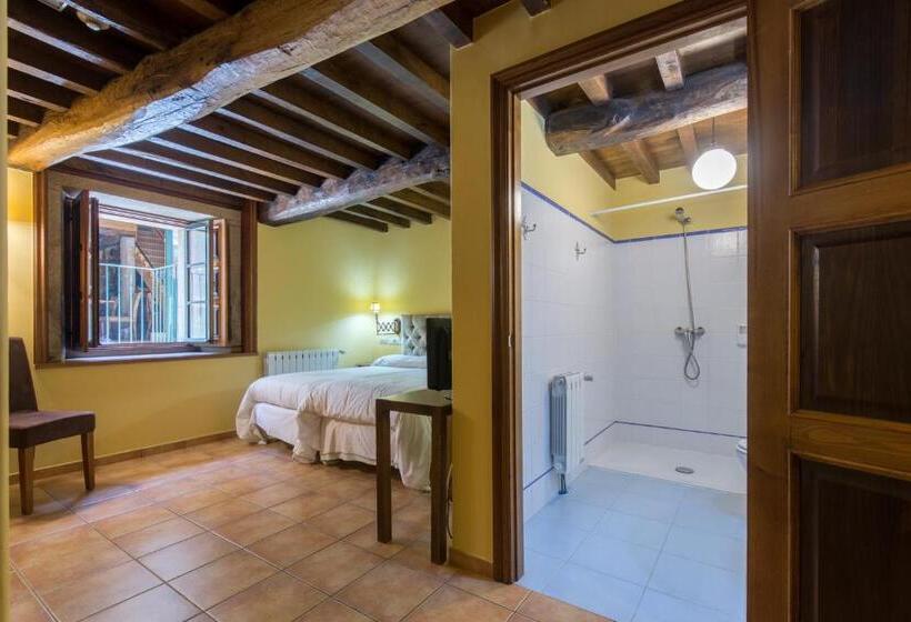 스탠다드 트리플 룸, Asador De Roxos Casa Albardonedo