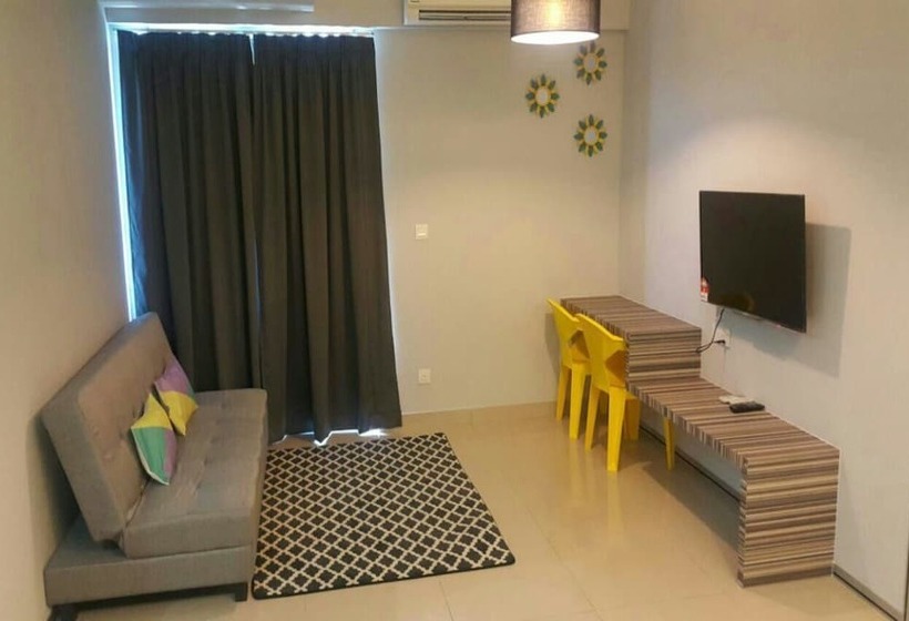 Люкс Семейный 2 Спальни, De Houz   Trefoil Setia Alam Home Stay