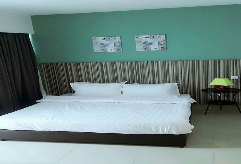 Люкс Семейный 2 Спальни, De Houz Trefoil Setia Alam Home Stay