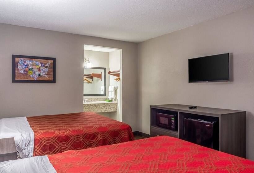 带2个双人床的标准工作室, Econo Lodge East Ridge