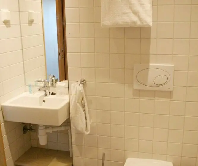 Standard Yhden Hengen Huone, Granavolden Hotel & Gjæstgiveri