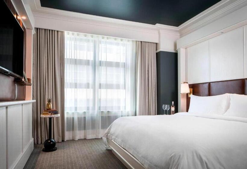 Номер Superior Адаптированный для Инвалидов, Perry Lane Hotel, A Luxury Collection Hotel, Savannah