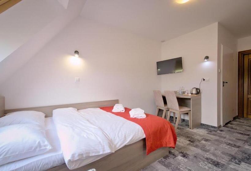Habitación Estándar, Sezam