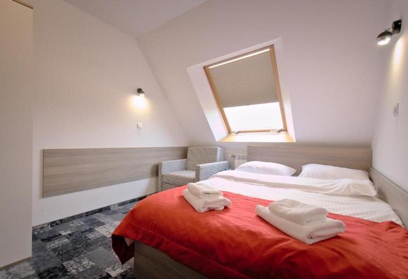 חדר סטנדרט, Sezam