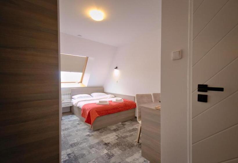 חדר סטנדרט, Sezam