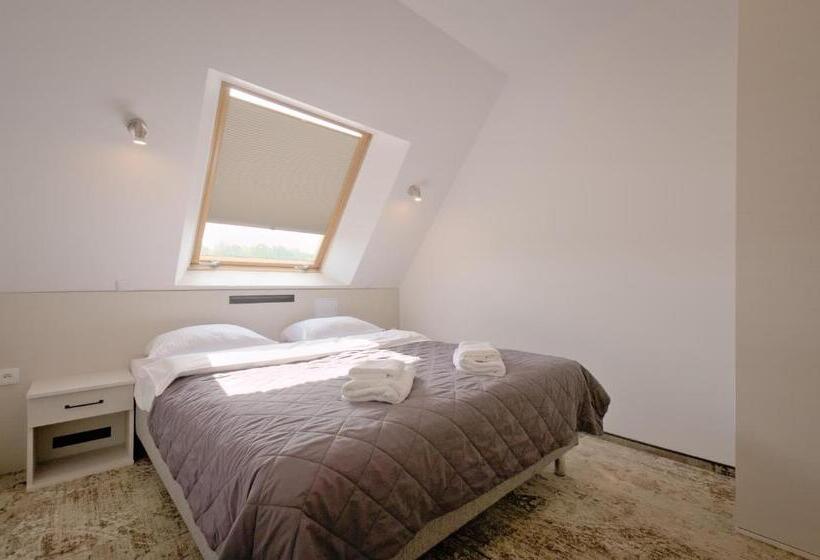 חדר סטנדרט יחיד, Sezam