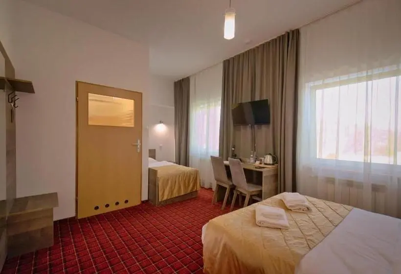 Standard Kolmen Hengen Huone, Sezam