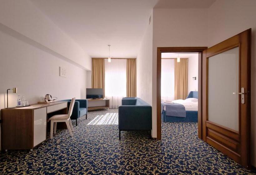 דירת חדר דלוקס, Sezam