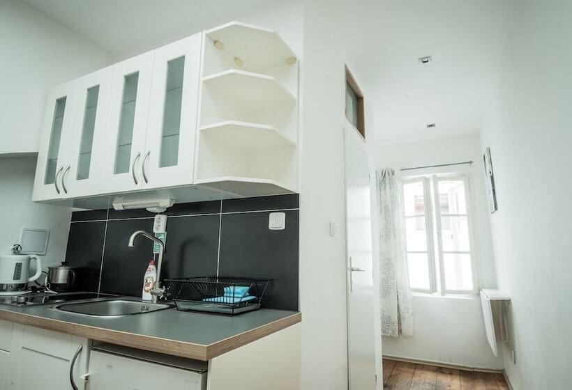 اتاق استاندارد, Charles Bridge Hostel & Apartments