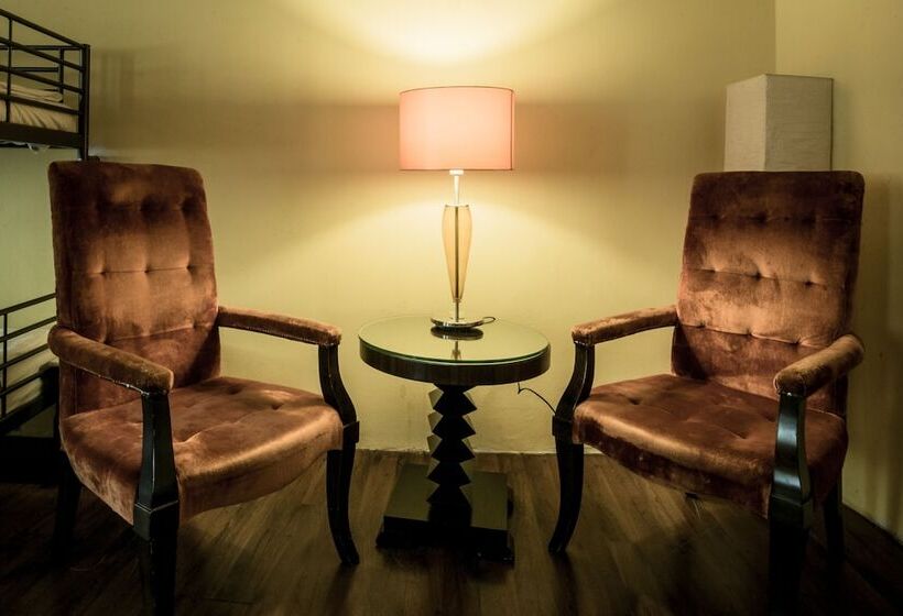 تختخواب در اتاق مشترک, Charles Bridge Hostel & Apartments