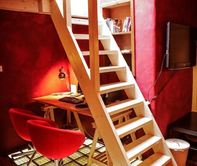 تختخواب در اتاق مشترک, Charles Bridge Hostel & Apartments