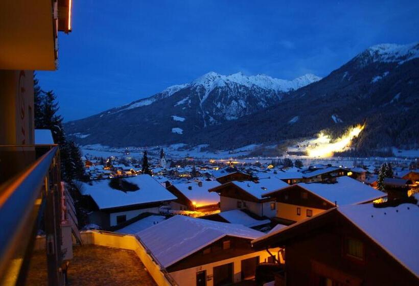 חדר סטנדרט לשלושה עם מרפסת, Alta Vista