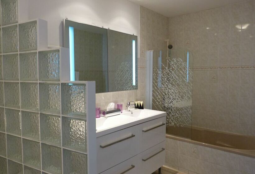 غرفة قياسية, Hôtel Restaurant Du Commerce