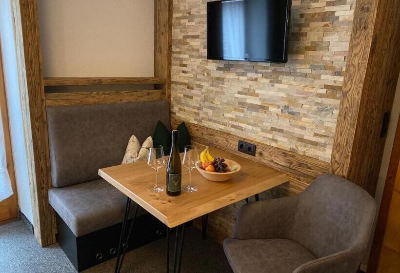 コンフォートルーム, Jägerhof