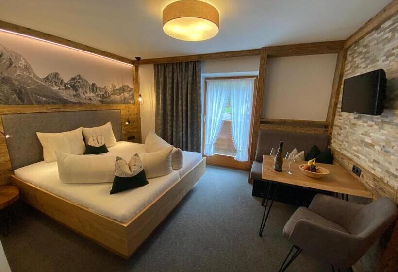 コンフォートルーム, Jägerhof