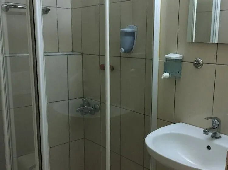 اتاق استاندارد, Kosar