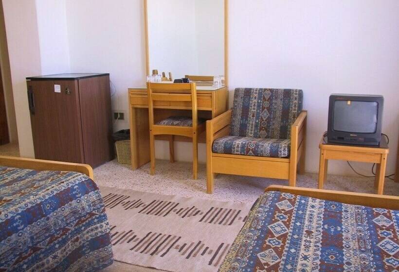 اتاق سوپریور سه تخته, Lagona Village Hotel   Dahab