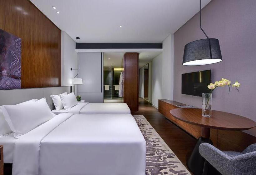 Номер Executive, Le Meridien Petaling Jaya
