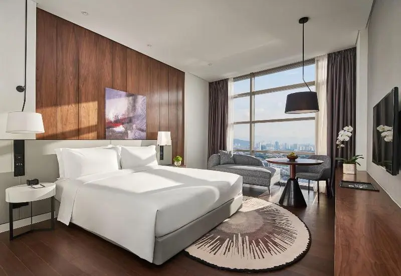 キングサイズベッドのエクゼクティブルーム, Le Meridien Petaling Jaya