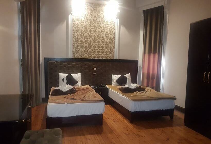 اتاق لوکس, Paradise Boutique