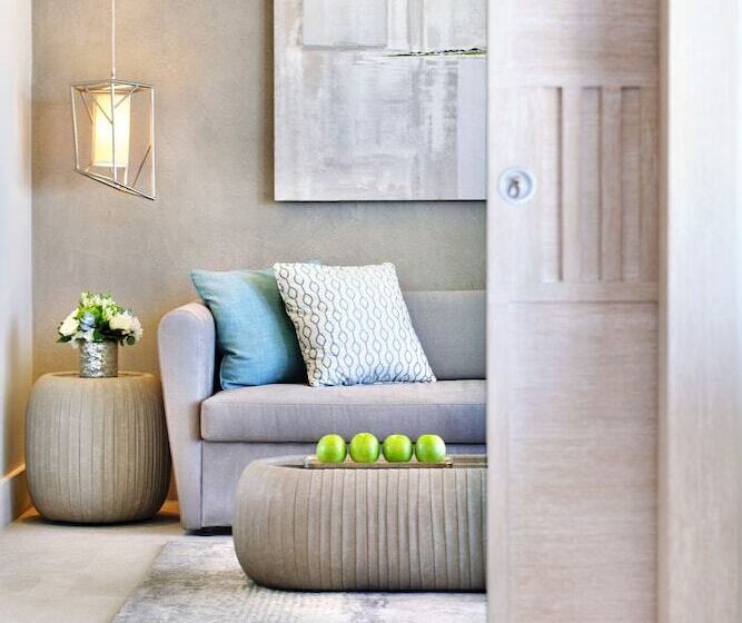 סוויטה נוף לבריכה, Sani Dunes