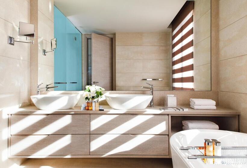 סוויטת דלוקס נוף לים, Sani Dunes