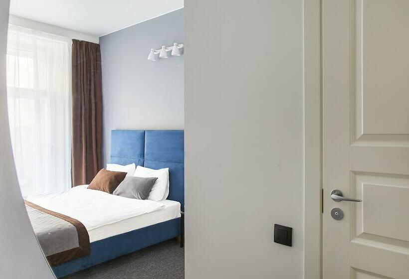 スタンダードルーム, Sokroma Wow