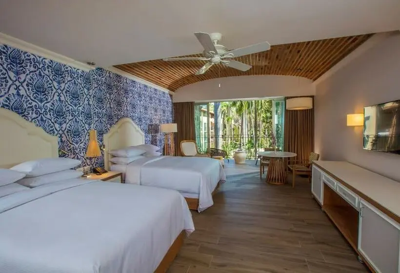 سوییت جونیور با چشمانداز استخر, The Hacienda At Krystal Grand Puerto Vallarta