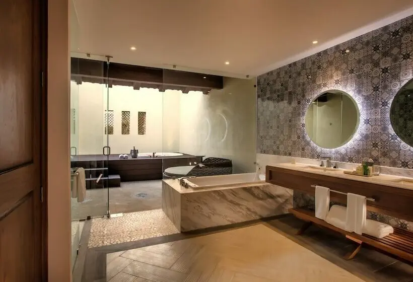 سوئیت جونیور با تراس, The Hacienda At Krystal Grand Puerto Vallarta